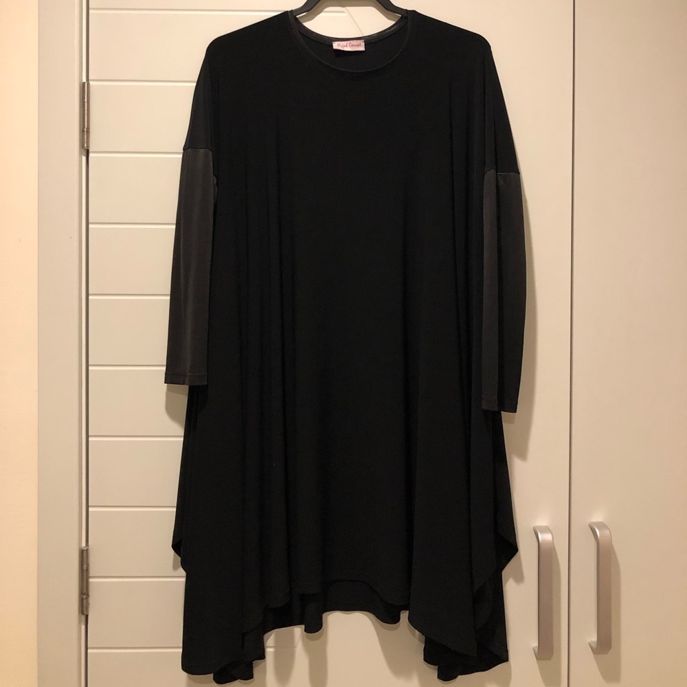 Jersey Asymmetrical dress with faux leather sleeve